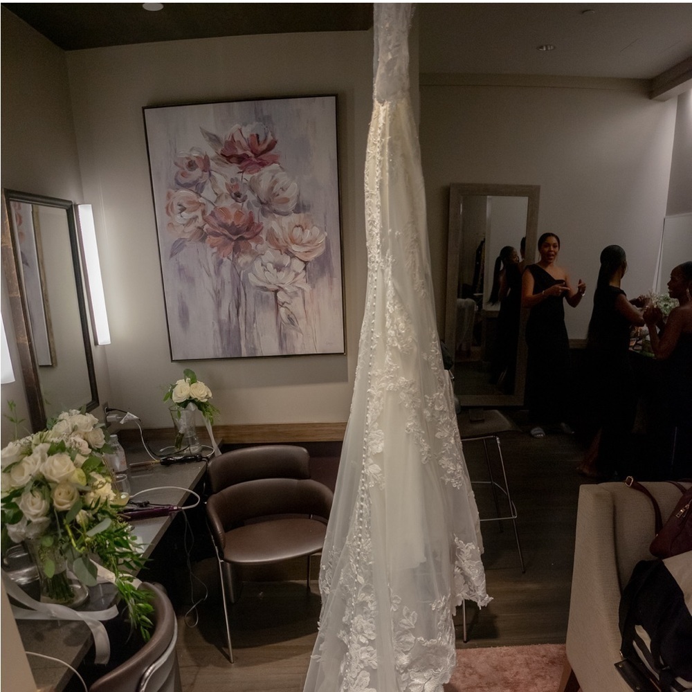 Martina Liana Style 1334 Wedding Gown - Picture 6 of 15